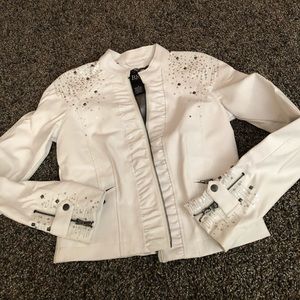 Cute and flashy leather jacket!